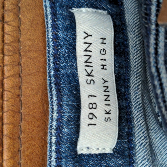 Size 29 Guess 1981 skinny jeans - Picture 4 of 4